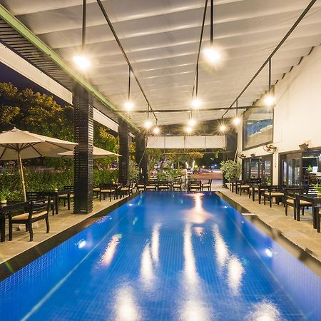 Sea Flower Hotel Da Nang Exterior photo