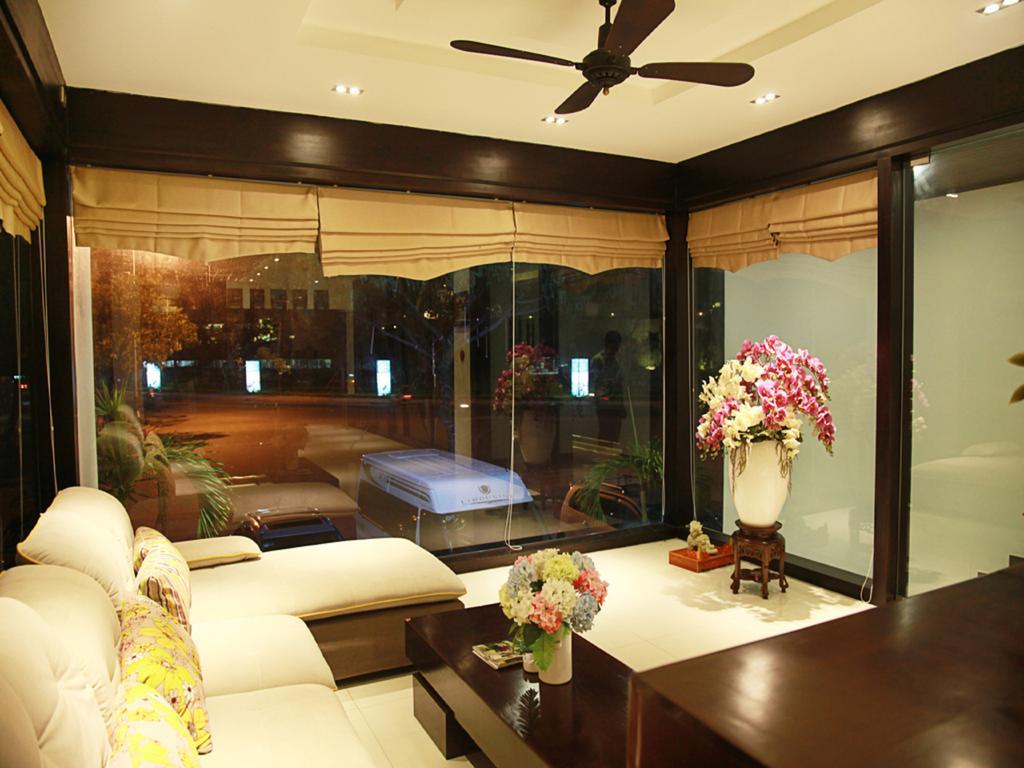 Sea Flower Hotel Da Nang Exterior photo