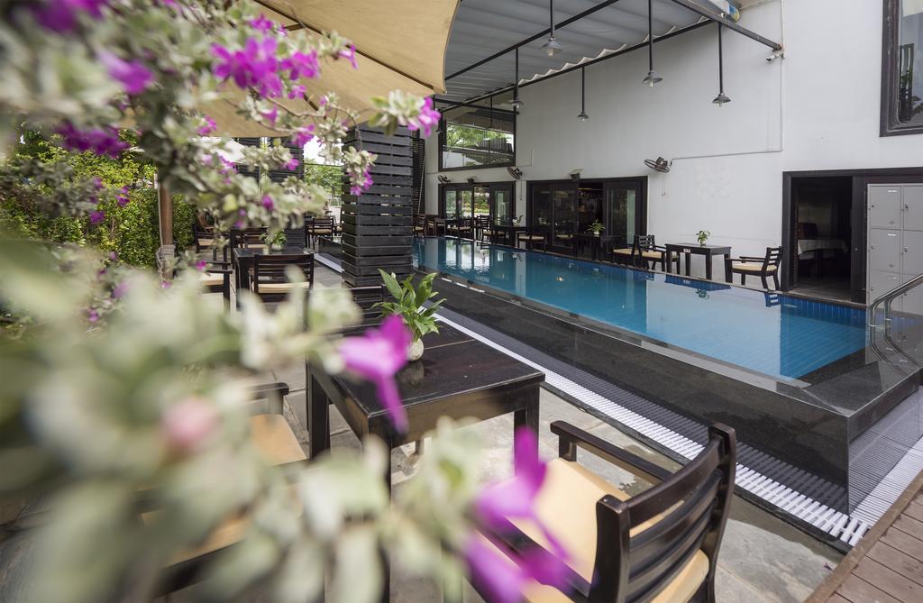 Sea Flower Hotel Da Nang Exterior photo