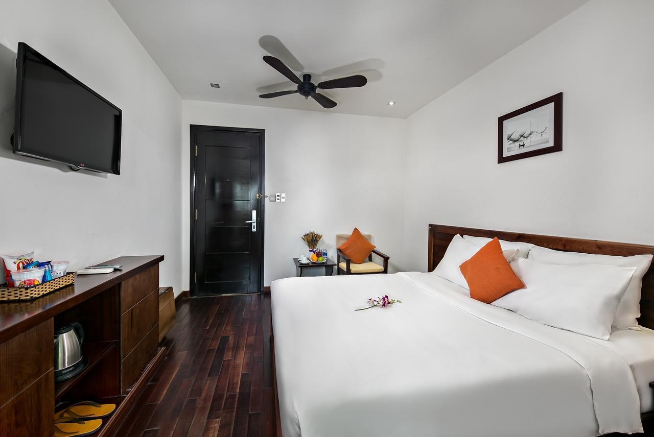 Sea Flower Hotel Da Nang Exterior photo